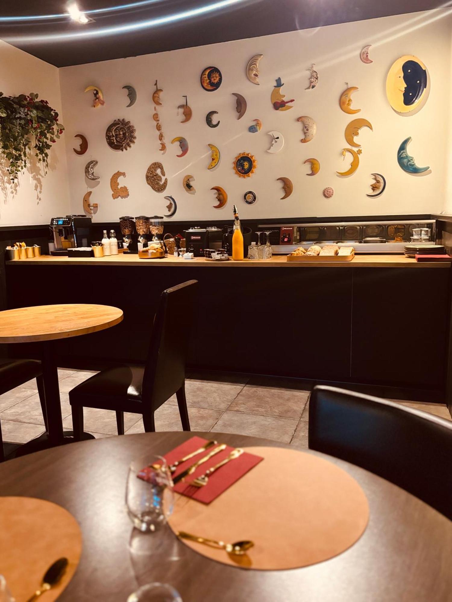 Hotel Mezza Notte Ронсе Экстерьер фото