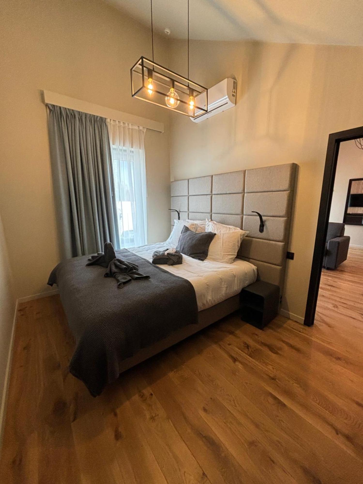 Hotel Mezza Notte Ронсе Экстерьер фото