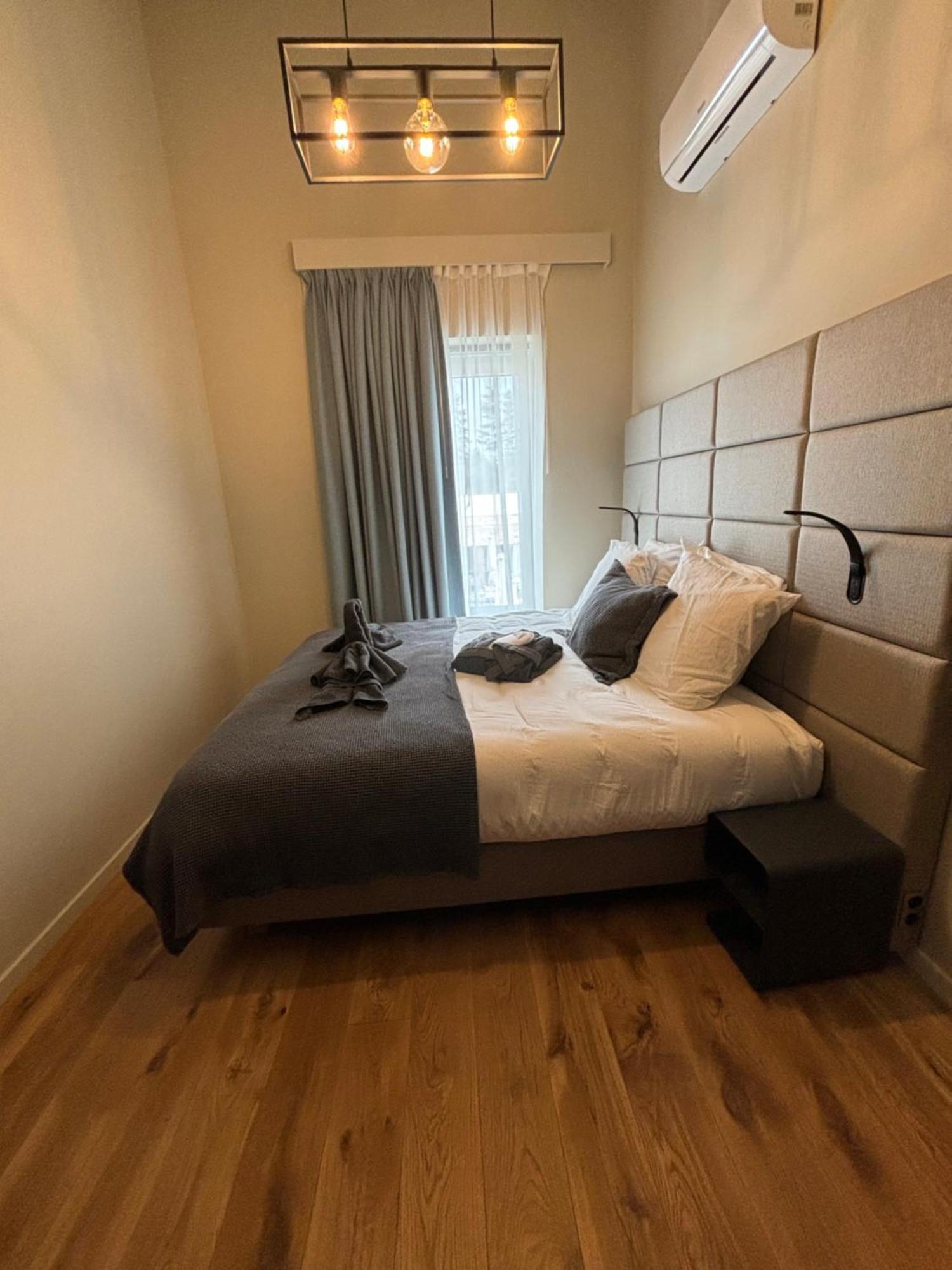 Hotel Mezza Notte Ронсе Экстерьер фото