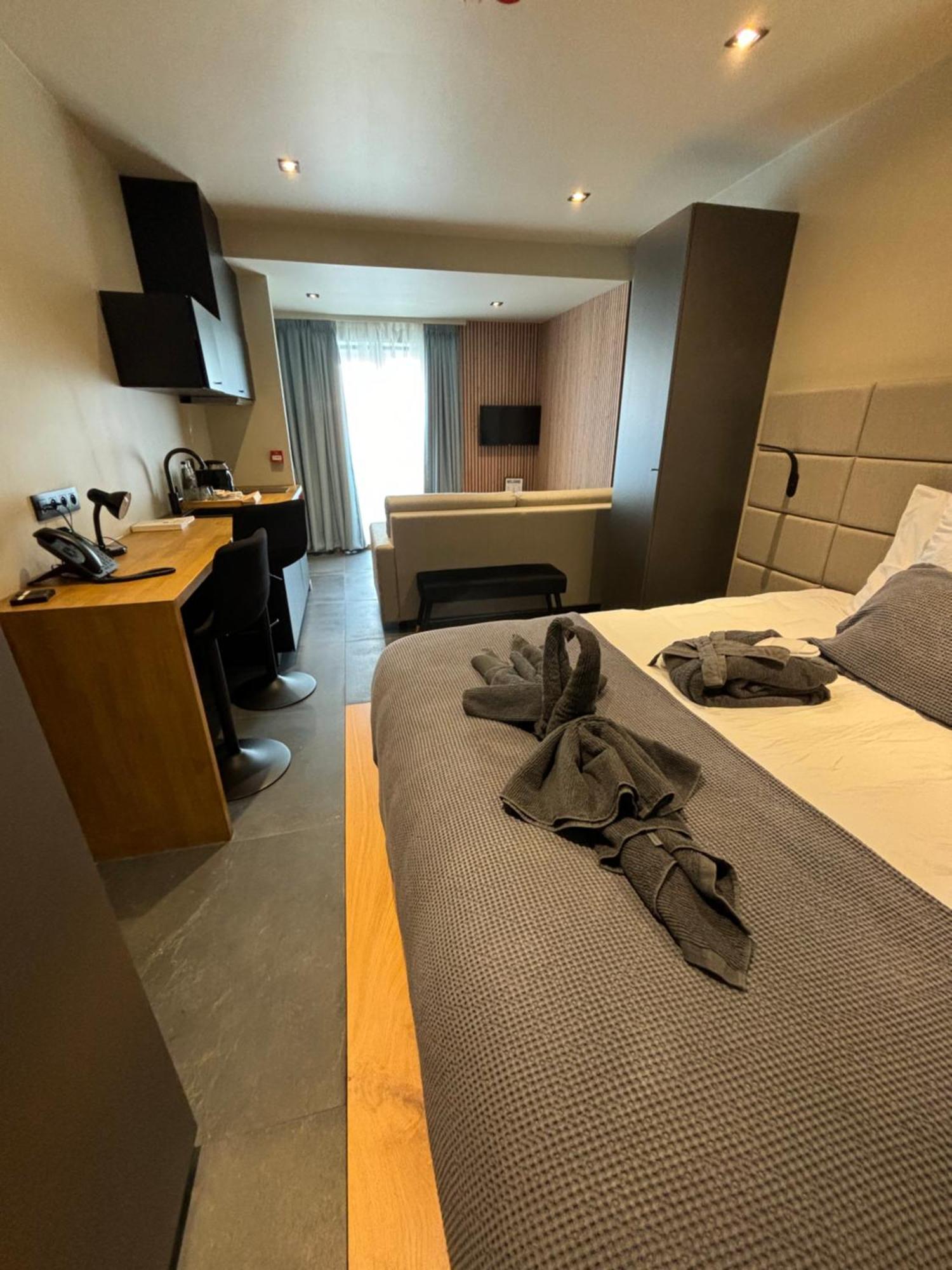 Hotel Mezza Notte Ронсе Экстерьер фото