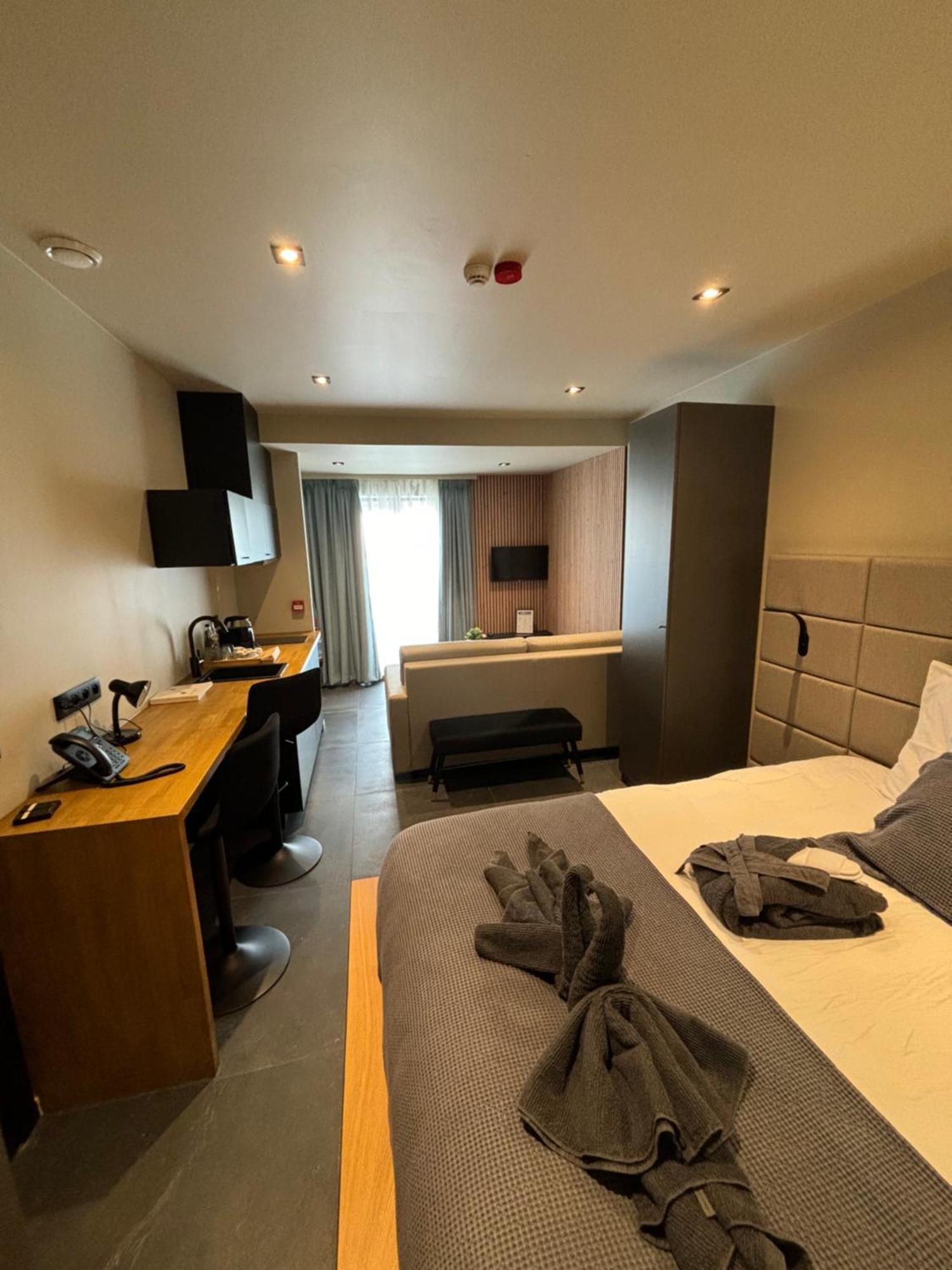 Hotel Mezza Notte Ронсе Экстерьер фото