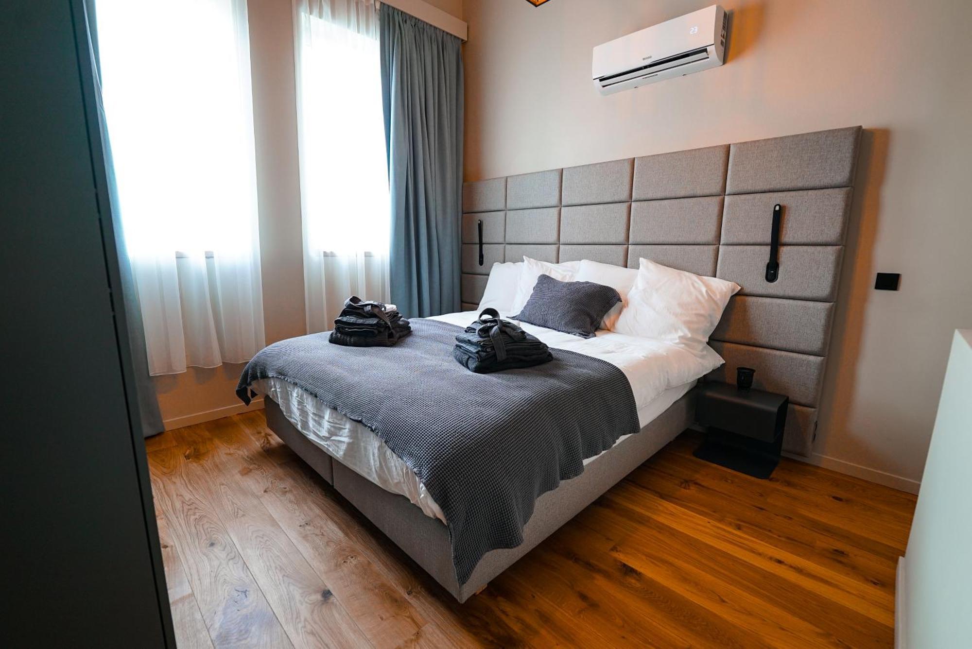 Hotel Mezza Notte Ронсе Экстерьер фото