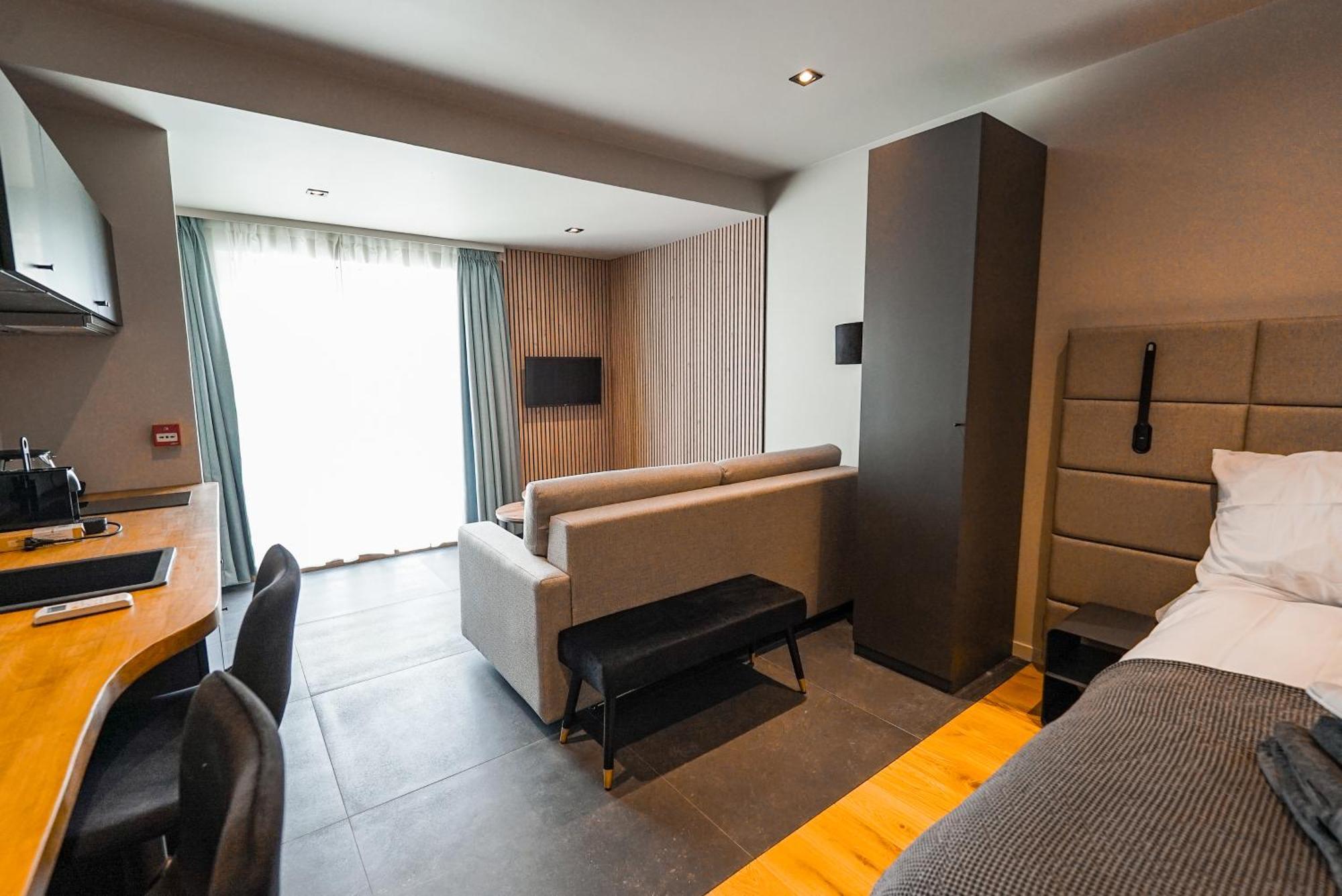 Hotel Mezza Notte Ронсе Экстерьер фото