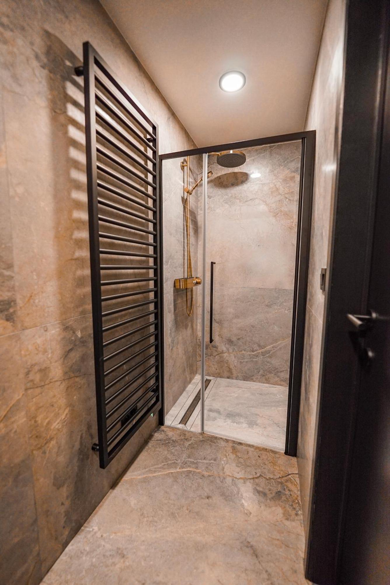 Hotel Mezza Notte Ронсе Экстерьер фото