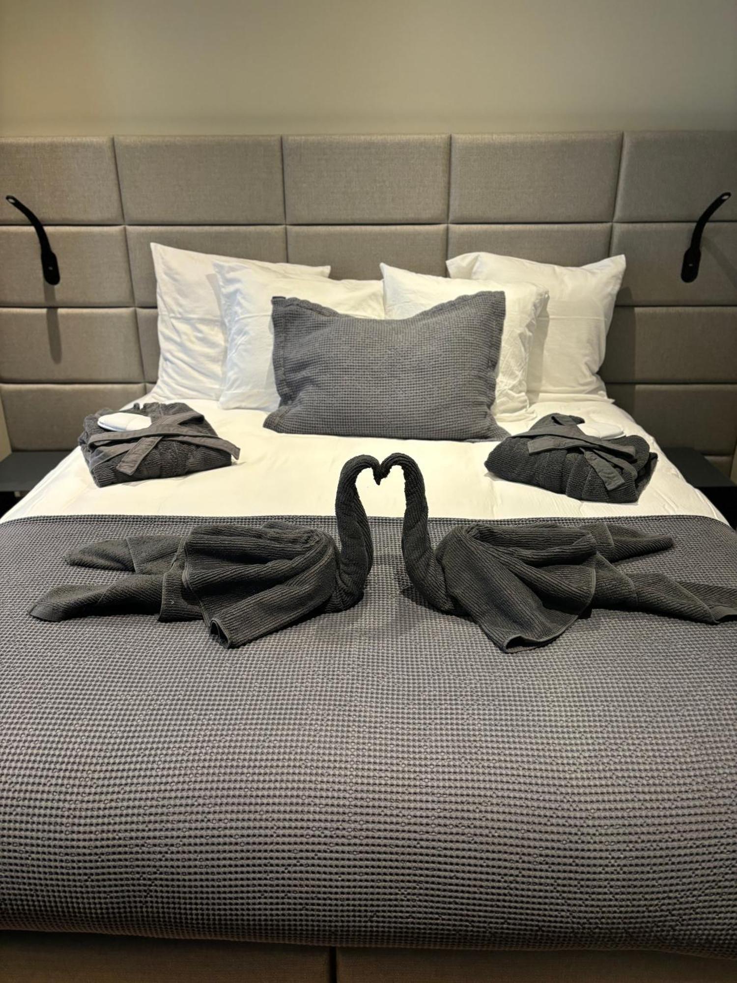 Hotel Mezza Notte Ронсе Экстерьер фото