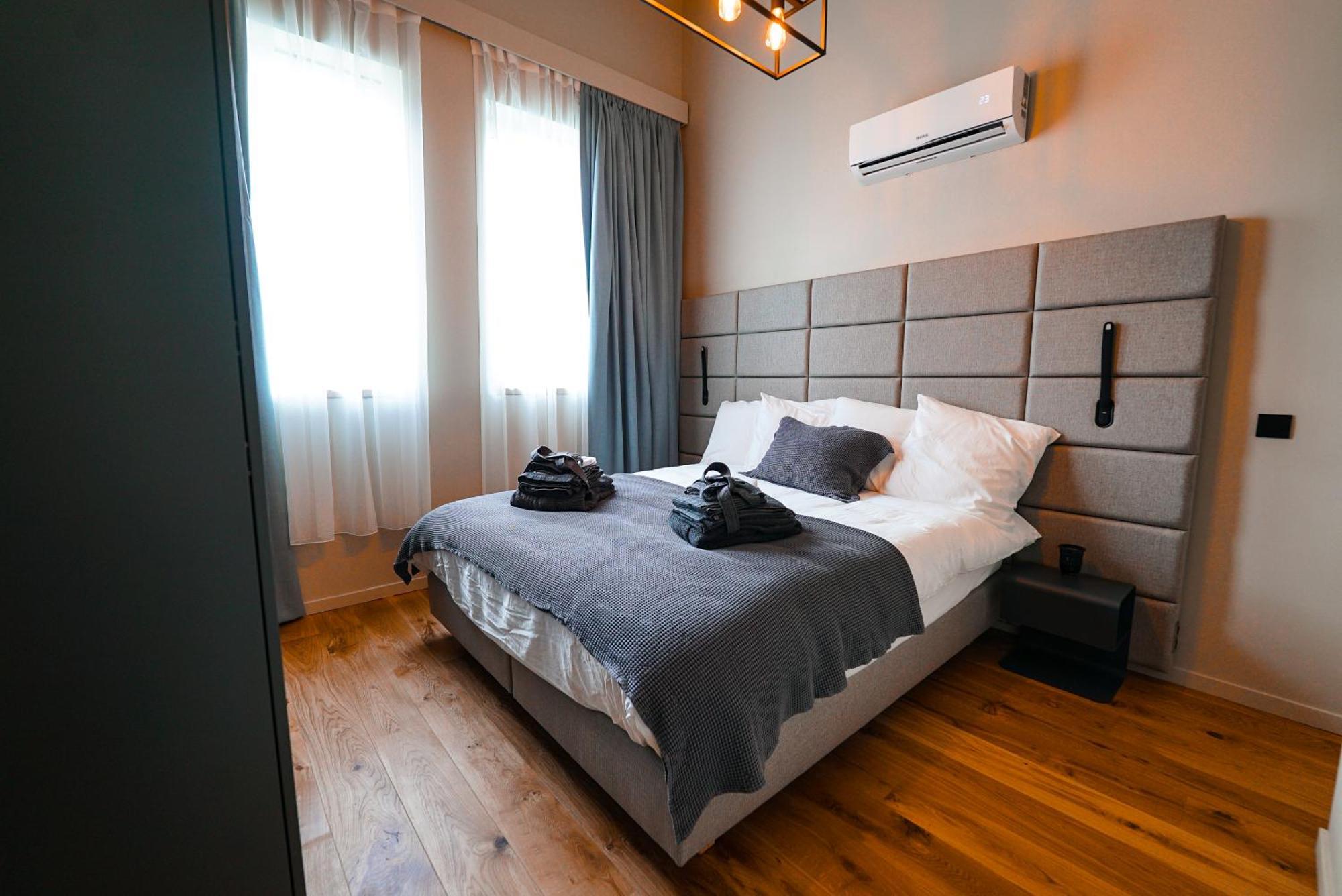 Hotel Mezza Notte Ронсе Экстерьер фото